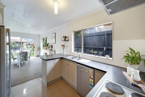Photo of property in 44a Crossandra Drive, Mangere, Auckland, 2022