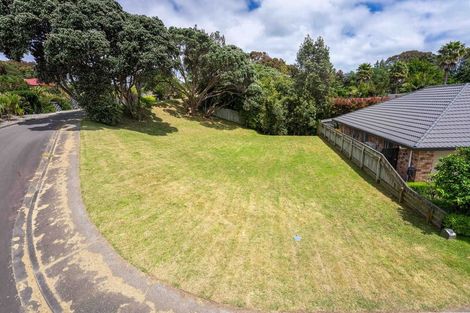 Photo of property in 7 Fairway Oaks Drive, Waikanae Beach, Waikanae, 5036