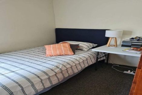 Photo of property in 23 Luckens Road, West Harbour, Auckland, 0618