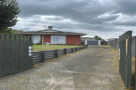 Photo of property in 137 Mahia Road, Wattle Downs, Auckland, 2103