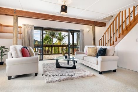 Photo of property in 32 Stillwater Crescent, Stillwater, Silverdale, 0993