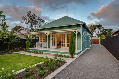 Photo of property in 18 Celia Street, Redcliffs, Christchurch, 8081