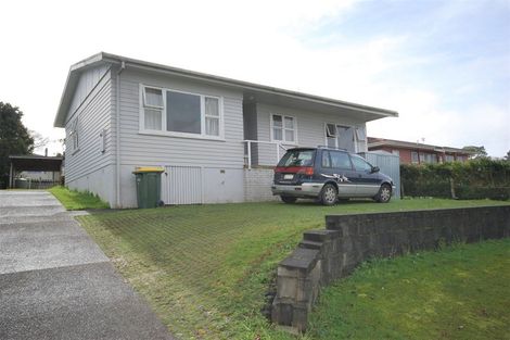 Photo of property in 11 Helleur Road, Massey, Auckland, 0614