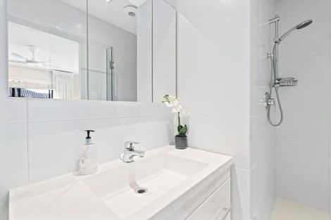 Photo of property in 28a Edward Avenue, Orewa, 0931
