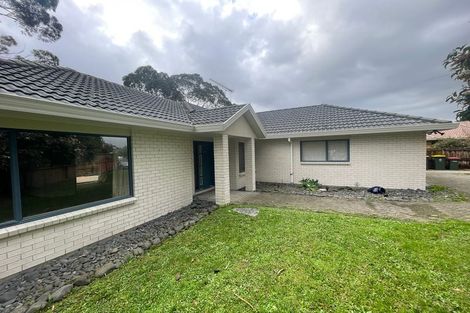 Photo of property in 15 Kalgan Place, Burswood, Auckland, 2013