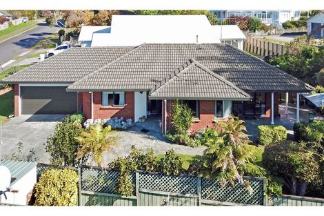Photo of property in 38 Fairview Place, Te Puke, 3119