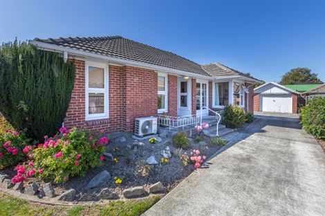 Photo of property in 8 Roslyn Avenue, Mairehau, Christchurch, 8052
