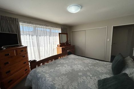 Photo of property in 194 Burwood Road, Burwood, Christchurch, 8083