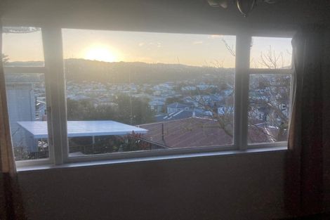 Photo of property in 130 Constable Street, Newtown, Wellington, 6021