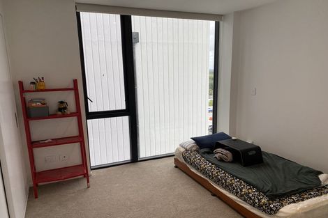 Photo of property in 1 Buscomb Avenue, Henderson, Auckland, 0610