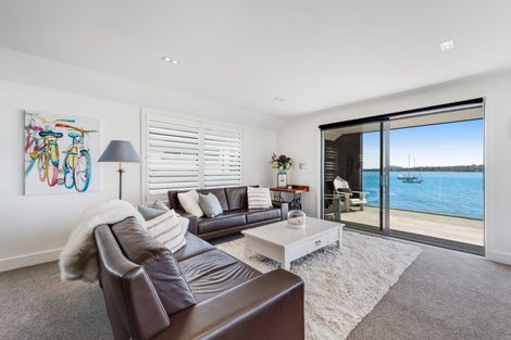 Photo of property in 8a The Parade, Bucklands Beach, Auckland, 2012