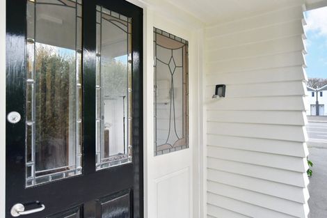 Photo of property in 4 Whitmore Street, Edgeware, Christchurch, 8013