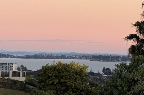 Photo of property in 1 Waldorf Crescent, Orewa, 0931