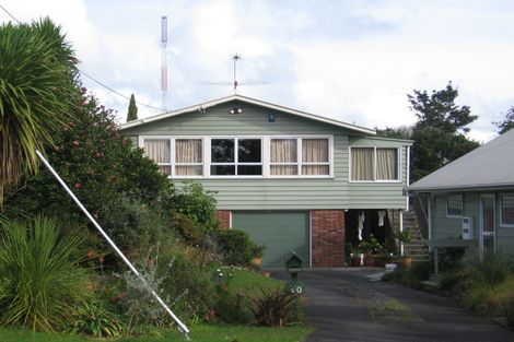 Photo of property in 60 Taipari Road, Te Atatu Peninsula, Auckland, 0610