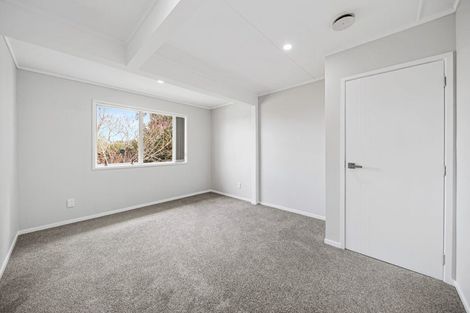 Photo of property in 22 Molesworth Place, Mangere, Auckland, 2022