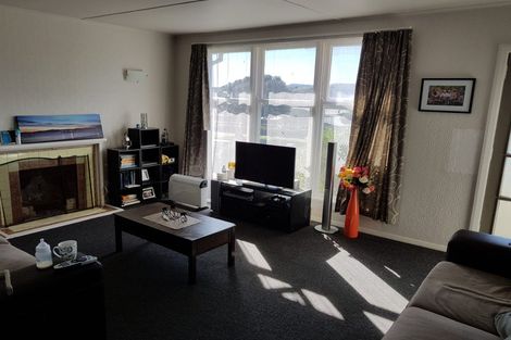 Photo of property in 56 Te Pene Avenue, Titahi Bay, Porirua, 5022