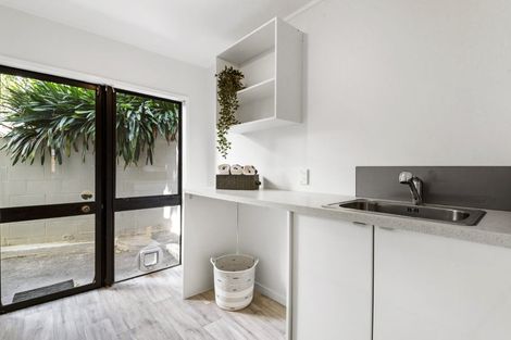 Photo of property in 20a/1 Hauraki Road, Hauraki, Auckland, 0622