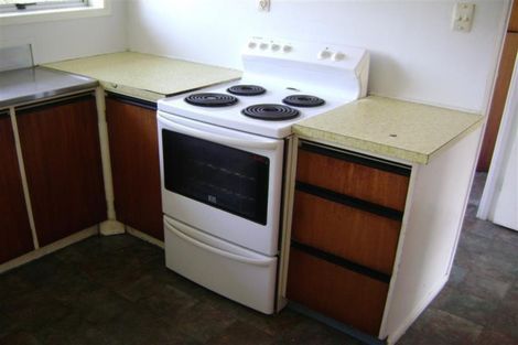 Photo of property in 77a Russell Road, Manurewa, Auckland, 2102