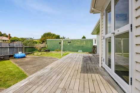 Photo of property in 24 Murray Avenue, Hawera, 4610