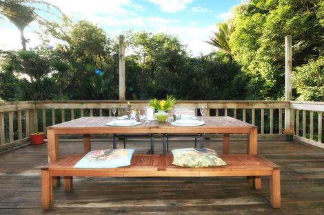 Photo of property in 7 Sylvan Valley Avenue, Titirangi, Auckland, 0604