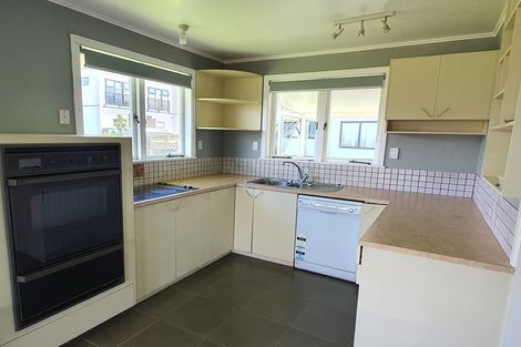 Photo of property in 48 Kapuka Road, Mangere Bridge, Auckland, 2022