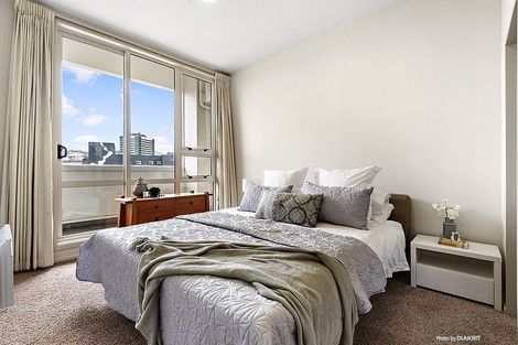 Photo of property in Stadium Garden Flats, 215/107 Thorndon Quay, Pipitea, Wellington, 6011