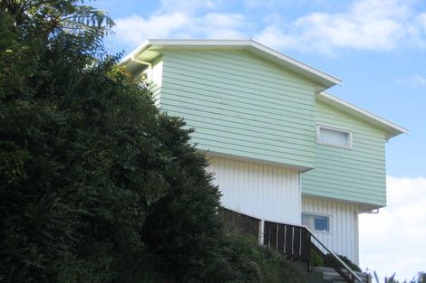 Photo of property in 18 Thurleigh Grove, Karori, Wellington, 6012