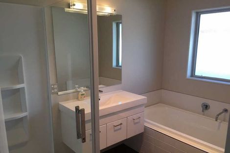 Photo of property in 32 Kenwyn Avenue, St Albans, Christchurch, 8052