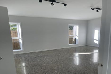 Photo of property in 21a Garton Drive, Massey, Auckland, 0614