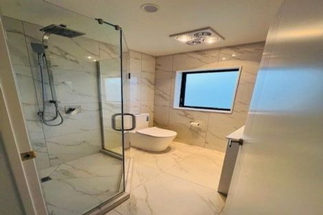 Photo of property in 1/40 Mark Edward Drive, Half Moon Bay, Auckland, 2012