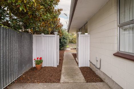 Photo of property in 2/77 Mays Road, St Albans, Christchurch, 8052