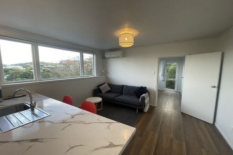 Photo of property in 12 Mataroa Avenue, Northland, Wellington, 6012