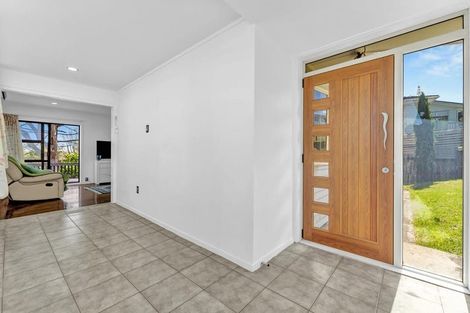 Photo of property in 9 Waterloo Street, Howick, Auckland, 2014