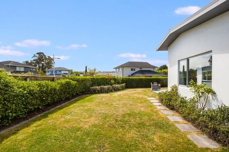 Photo of property in 52 Resolution Drive, Whitby, Porirua, 5024