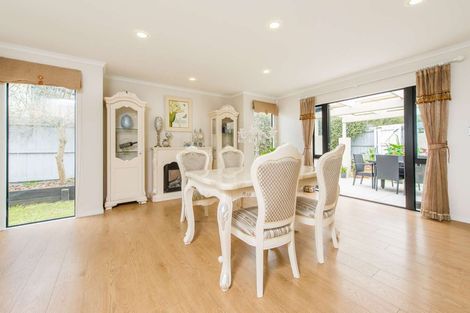 Photo of property in 19 Magee Place, East Tamaki Heights, Auckland, 2016