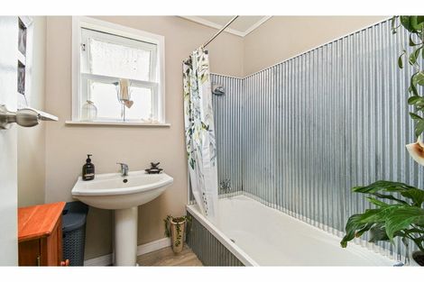 Photo of property in 5 Cherrywood Place, Western Heights, Rotorua, 3015