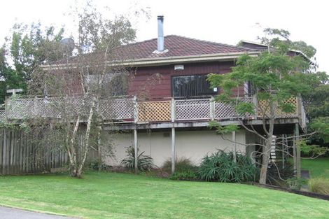 Photo of property in 2 Claret Place, Henderson, Auckland, 0612