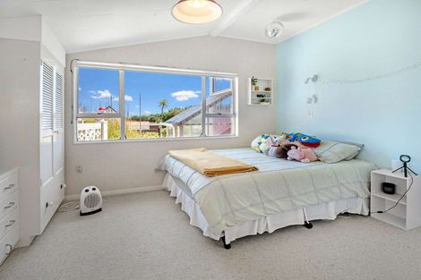 Photo of property in 14 Manga-pirau Street, Waikawa Beach, Manakau, 5573