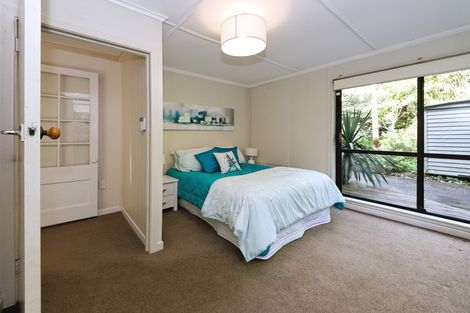 Photo of property in 7 Sylvan Valley Avenue, Titirangi, Auckland, 0604