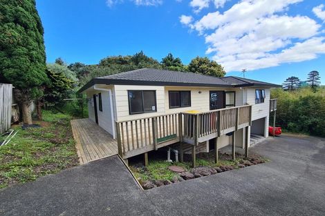 Photo of property in 1/96 Edmonton Road, Henderson, Auckland, 0612