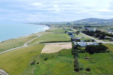 Photo of property in 19 Dudley Street, Orepuki, Riverton, 9881