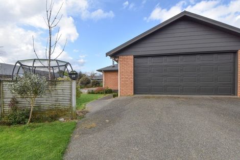Photo of property in 10 Rexwood Estate, Carterton, 5713