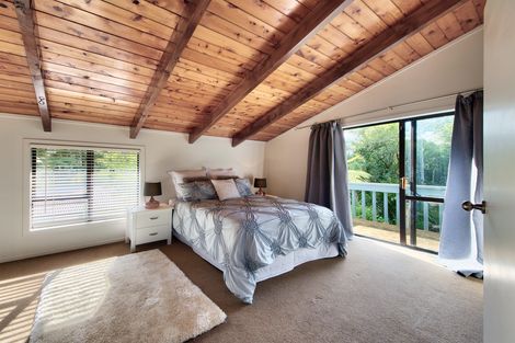 Photo of property in 7 Sylvan Valley Avenue, Titirangi, Auckland, 0604