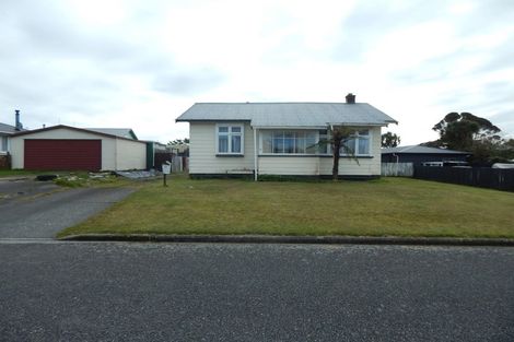 Photo of property in 15 Rolleston Street, Hokitika, 7810