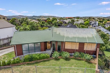 Photo of property in 21 Molyneux Close, Whitby, Porirua, 5024