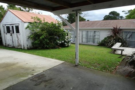 Photo of property in 23 Luckens Road, West Harbour, Auckland, 0618
