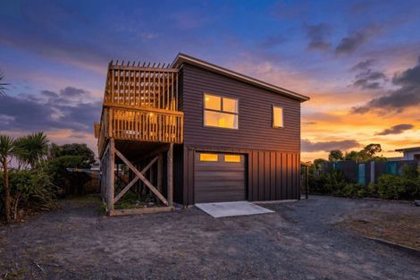 Photo of property in 6 Arataki Grove, Waitarere Beach, Levin, 5510