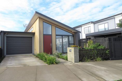 Photo of property in 3 Nohanga Lane, Hobsonville, Auckland, 0616