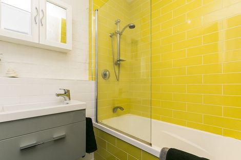 Photo of property in 141i Churton Drive, Churton Park, Wellington, 6037