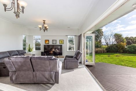 Photo of property in 162 Para Road, Waihakeke, Carterton, 5792